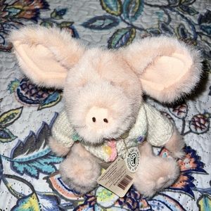 Authentic Boyd’s Bear